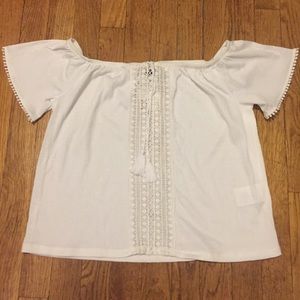 NWT - White Crochet Off-Shoulder Top 🕊